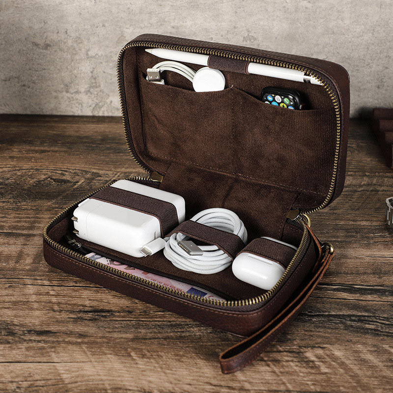Tech Accessories Bag - حقيبة تنظيم تقنيات متعددة الجيوب من