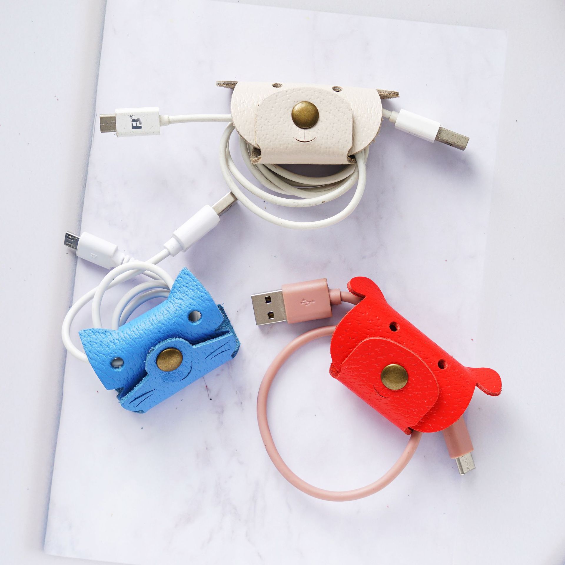 Travel Cable Organizer - مشبك منظم كابلات مضاد للفقدان مصنوع