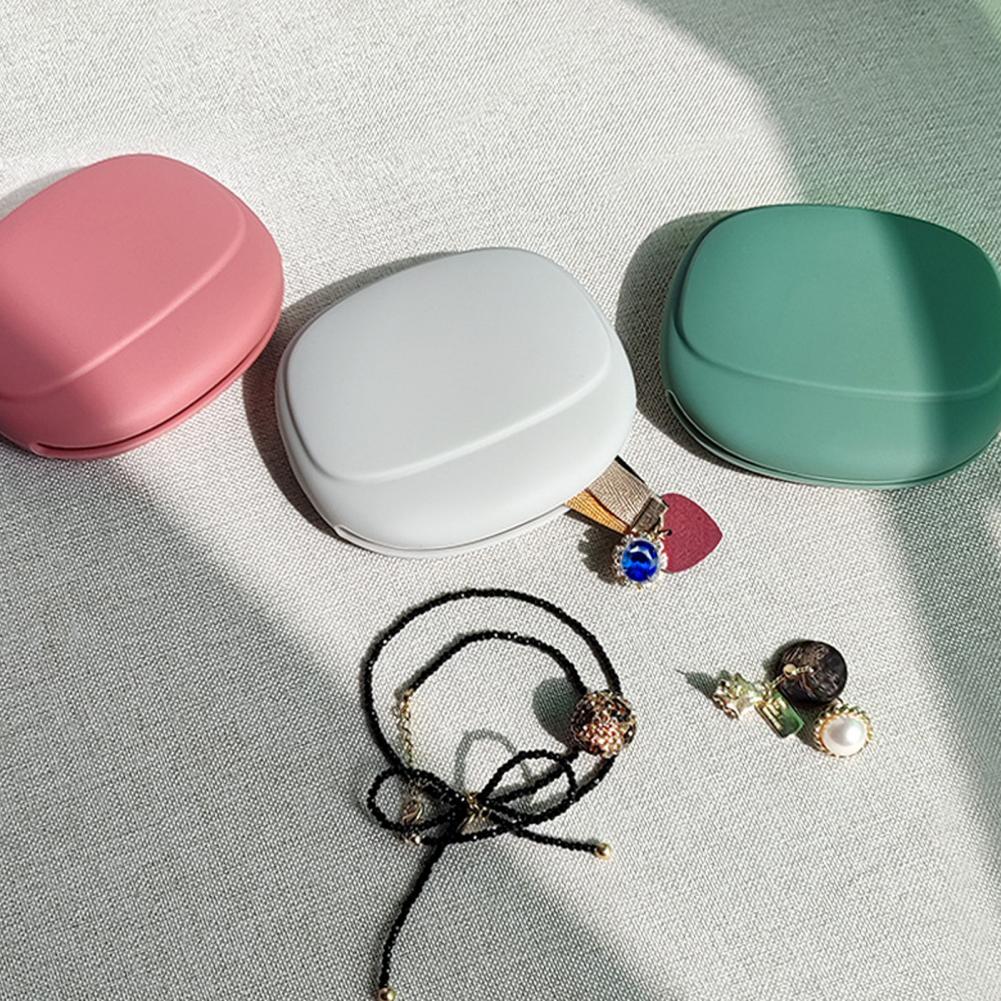 حافظة سيليكون لتنظيم كابلات ال - مراجعة Travel Cable Organizer وسعره